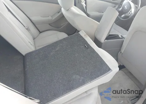 2011 Nissan Altima 2.5 z USA, uszkodzony, nr VIN 1N4AL2AP8BC172660